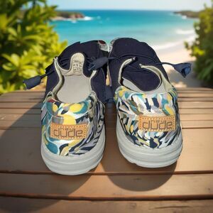 Women’s Hey Dude Wendy Funk Chambray Navy Slip-On Shoes Size 9